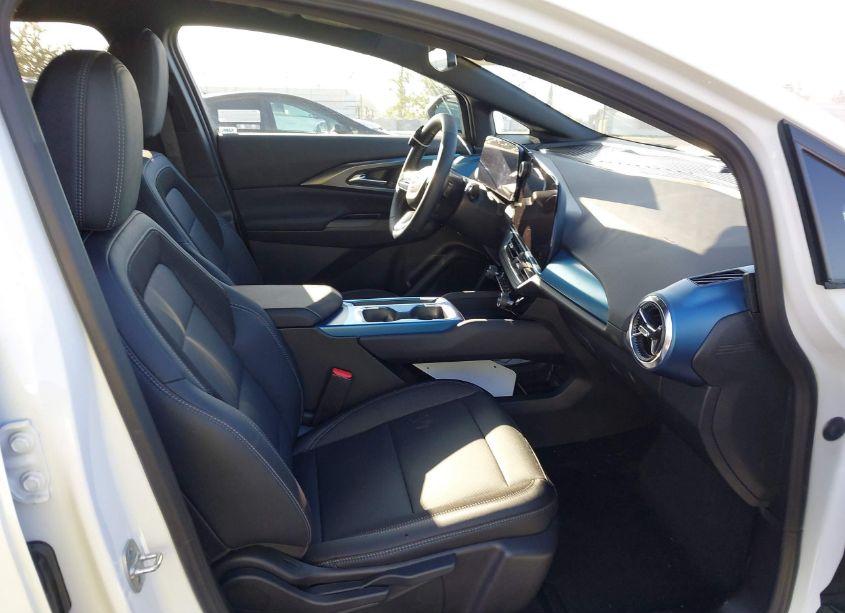 Photo 5 of 2025 Chevrolet Equinox EV LT (VIN 3GN7DLRP6SS124930)