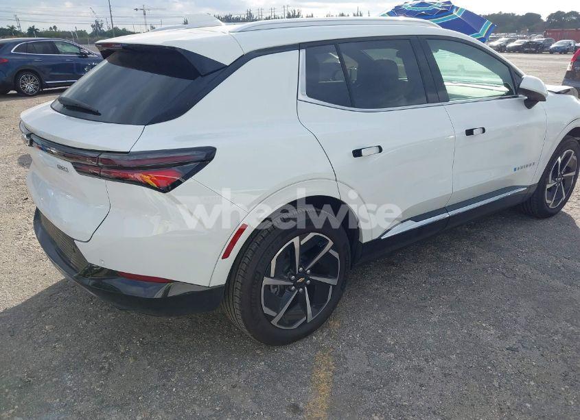 Photo 4 of 2024 Chevrolet Equinox EV LT (VIN 3GN7DLRP7RS261658)