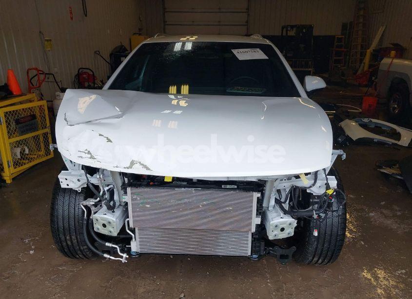 Photo 13 of 2024 Chevrolet Equinox EV LT (VIN 3GN7DLRP8RS268621)