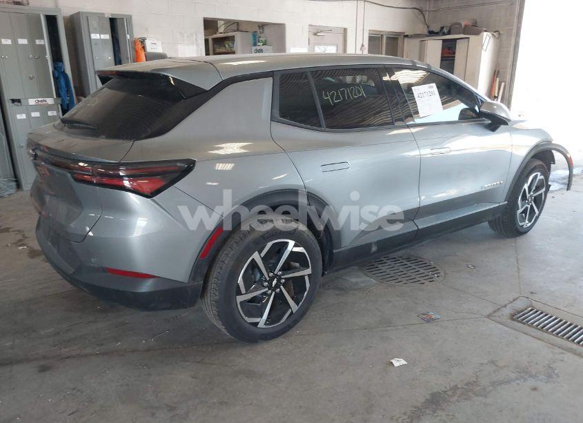 Photo 4 of 2025 Chevrolet Equinox EV LT (VIN 3GN7DLRP9SS161759)