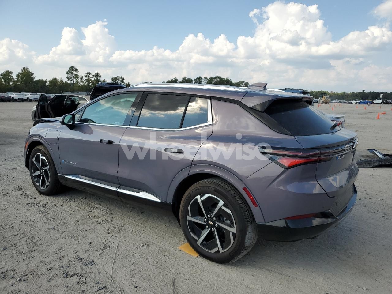 Photo 2 of 2025 CHEVROLET EQUINOX LT (VIN 3GN7DNRP5SS227493)