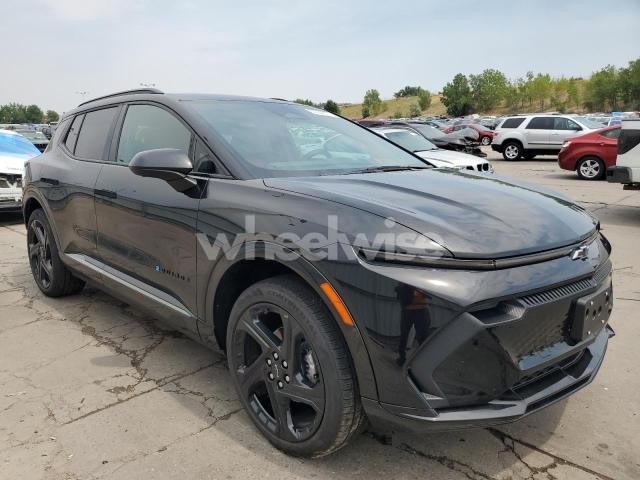 Photo 2 of 2025 CHEVROLET EQUINOX RS (VIN 3GN7DSRR8SS198037)