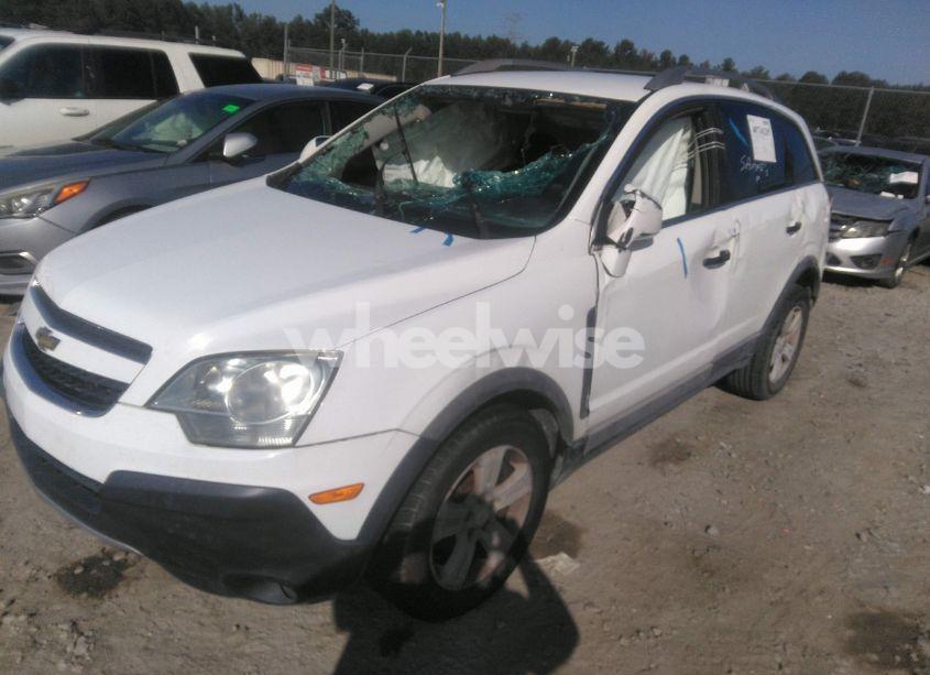 Photo 2 of 2014 Chevrolet Captiva SPORT 2LS (VIN 3GNAL2EK7ES600751)