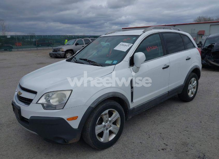 Photo 2 of 2013 Chevrolet Captiva SPORT 2LS (VIN 3GNAL2EK9DS606999)