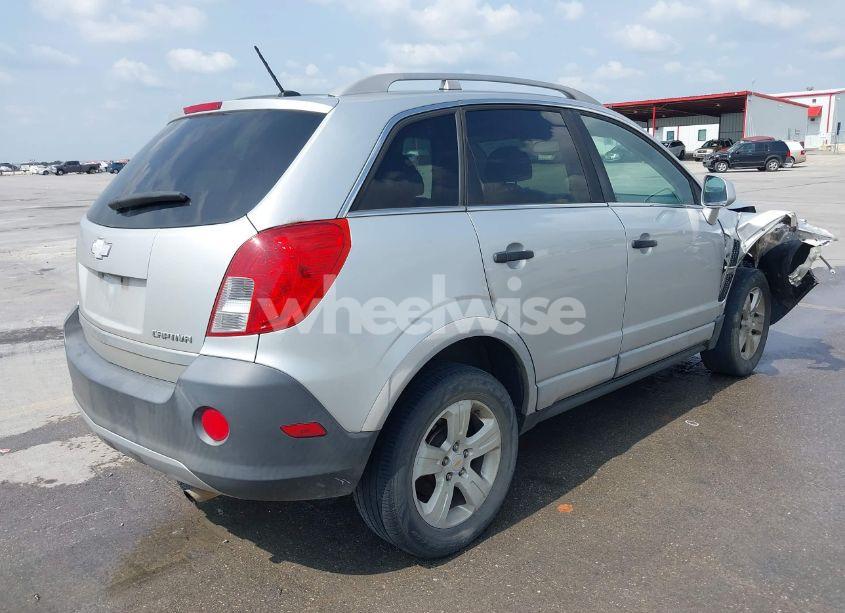 Photo 4 of 2014 Chevrolet Captiva SPORT 2LS (VIN 3GNAL2EK9ES628521)