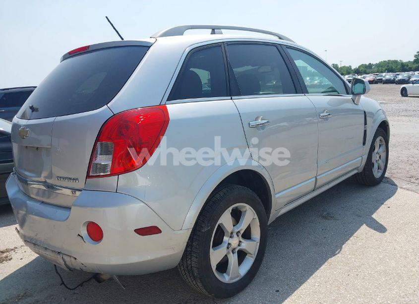 Photo 4 of 2014 Chevrolet Captiva SPORT LT (VIN 3GNAL3EKXES643017)