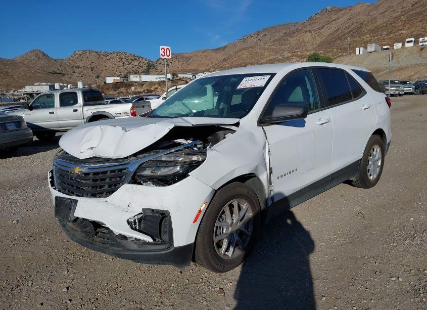 Photo 2 of 2023 Chevrolet Equinox FWD 1FL (VIN 3GNAXFEG2PL227848)
