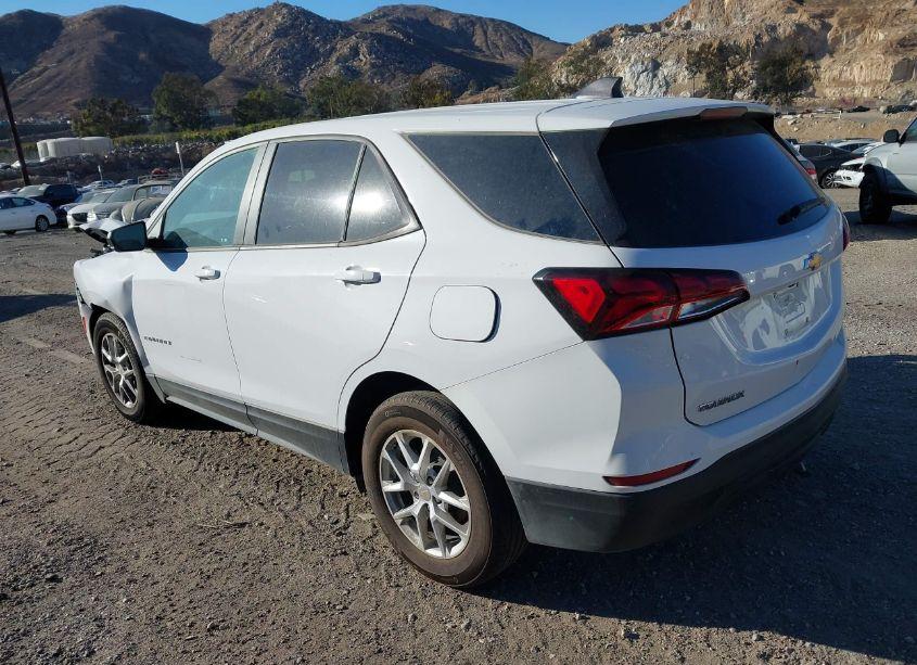 Photo 3 of 2023 Chevrolet Equinox FWD 1FL (VIN 3GNAXFEG2PL227848)