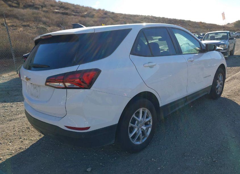 Photo 4 of 2023 Chevrolet Equinox FWD 1FL (VIN 3GNAXFEG2PL227848)