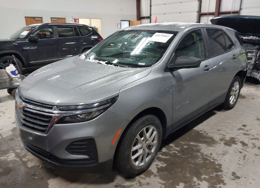 Photo 2 of 2023 Chevrolet Equinox FWD 1FL (VIN 3GNAXFEG5PL190696)
