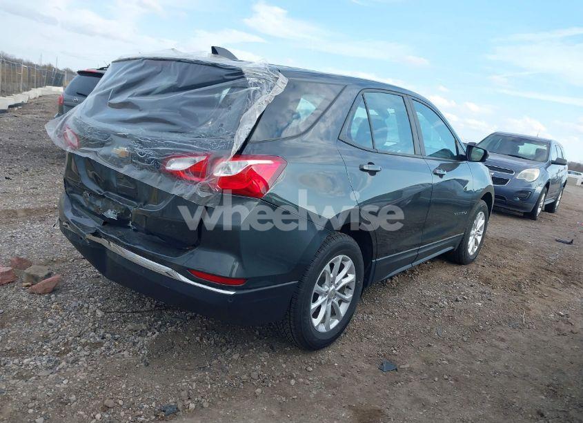 Photo 4 of 2020 Chevrolet Equinox FWD 1FL (VIN 3GNAXFEV0LS635134)