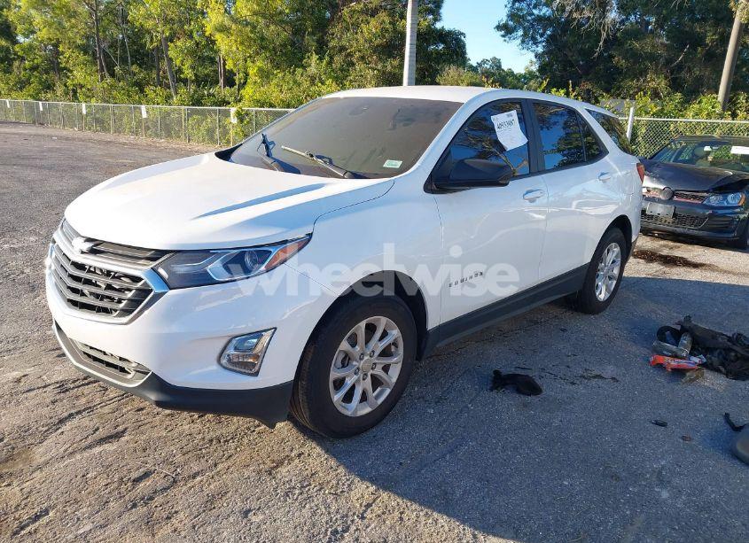 Photo 2 of 2021 Chevrolet Equinox FWD 1FL (VIN 3GNAXFEV1MS141513)