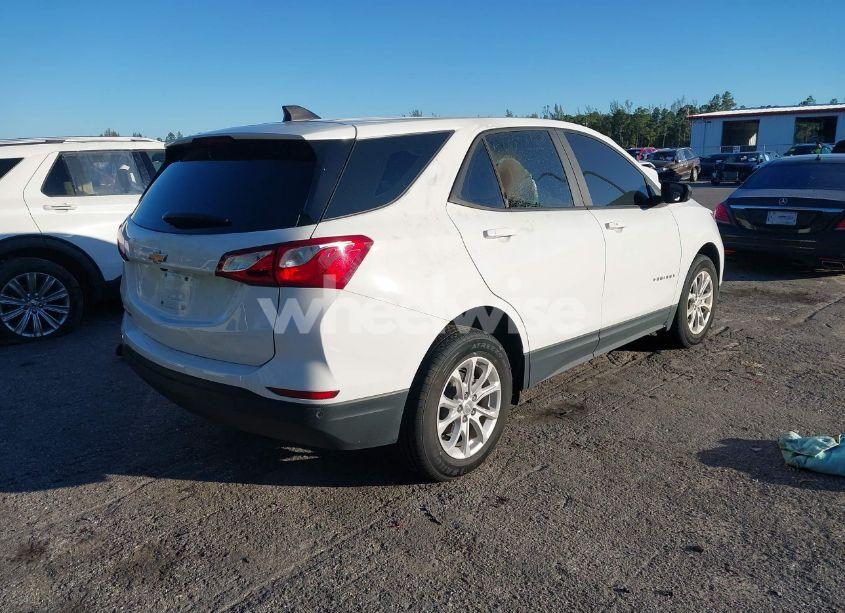 Photo 4 of 2021 Chevrolet Equinox FWD 1FL (VIN 3GNAXFEV1MS141513)