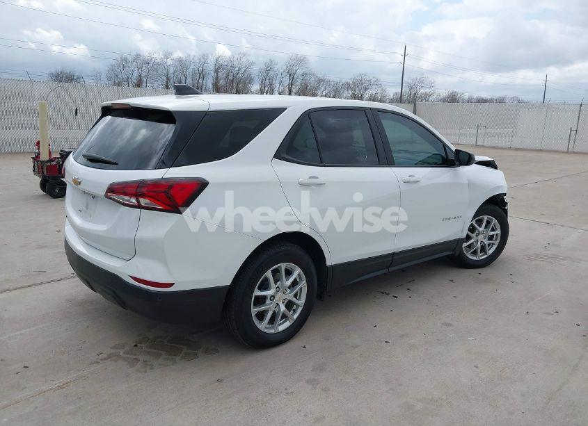 Photo 4 of 2023 Chevrolet Equinox FWD LS (VIN 3GNAXHEG0PL168018)