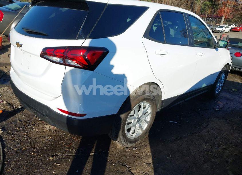 Photo 4 of 2024 Chevrolet Equinox FWD LS (VIN 3GNAXHEG0RL162755)