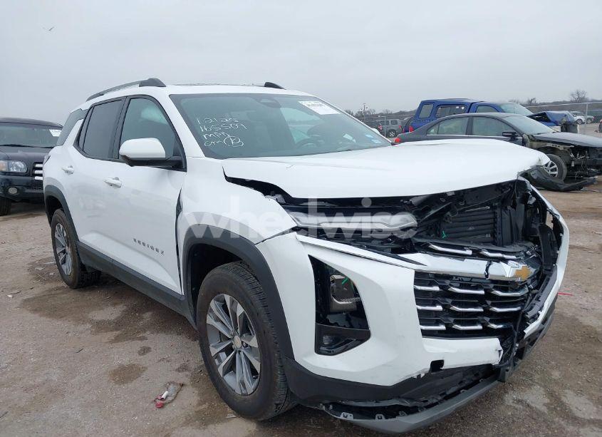 2025 Chevrolet Equinox FWD LT (VIN 3GNAXHEG0SL112587) main photo
