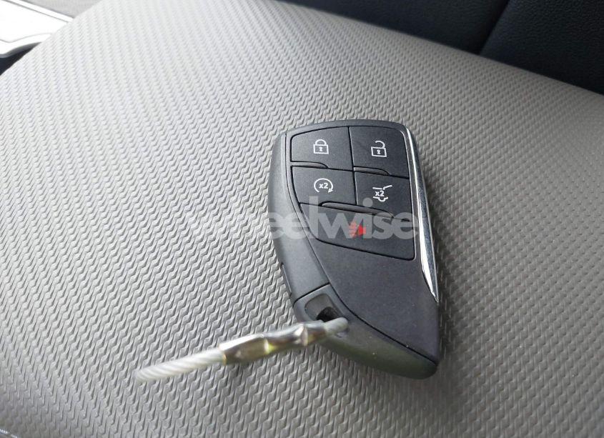 Photo 11 of 2025 Chevrolet Equinox FWD LT (VIN 3GNAXHEG0SL201530)