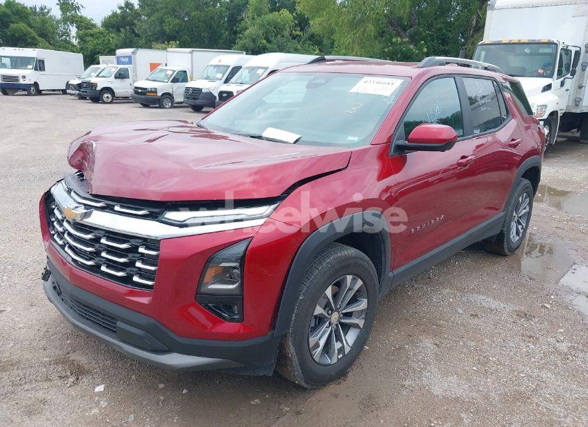 Photo 2 of 2025 Chevrolet Equinox FWD LT (VIN 3GNAXHEG0SL201530)