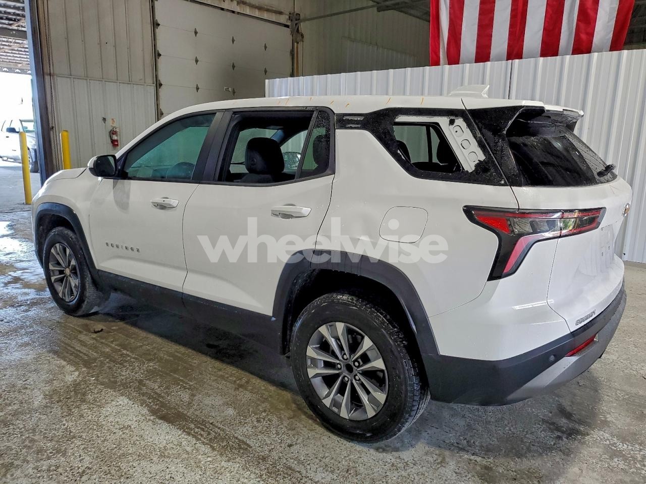 Photo 2 of 2025 CHEVROLET EQUINOX LT (VIN 3GNAXHEG0SL207439)