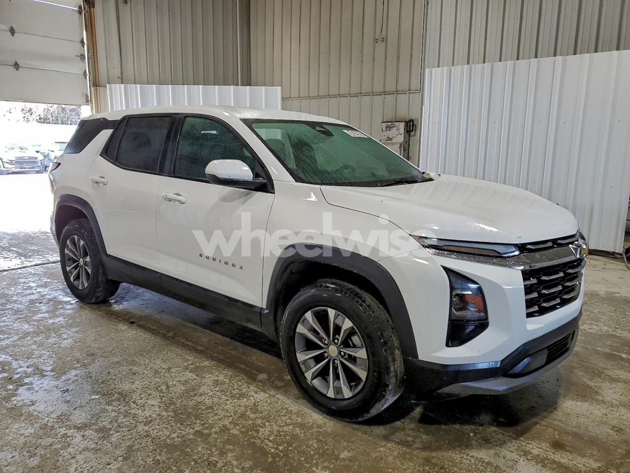 Photo 4 of 2025 CHEVROLET EQUINOX LT (VIN 3GNAXHEG0SL207439)