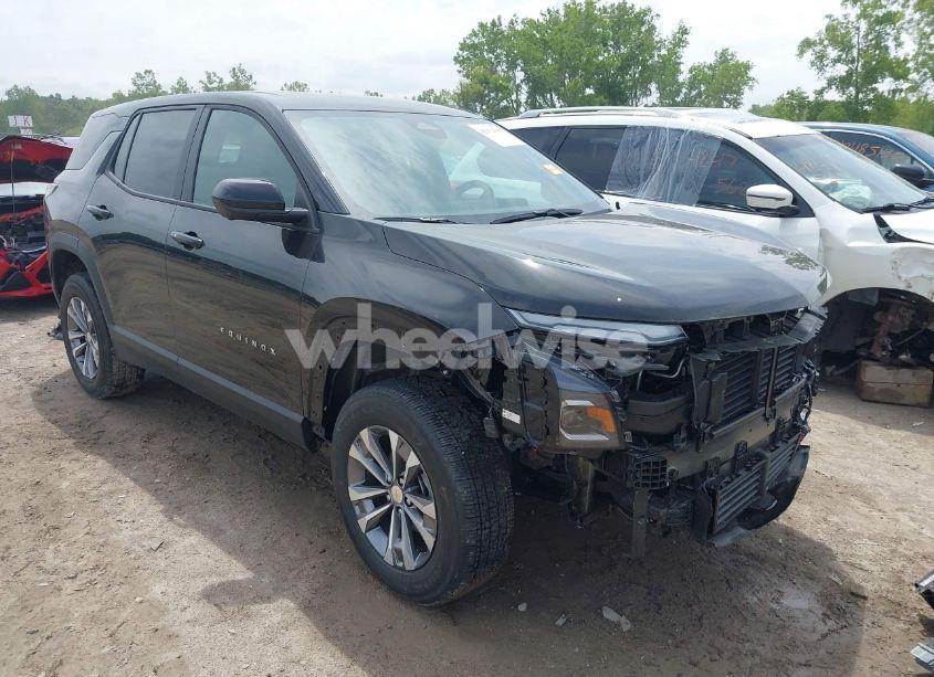 2026 Chevrolet Equinox FWD LT (VIN 3GNAXHEG0TL116222) main photo