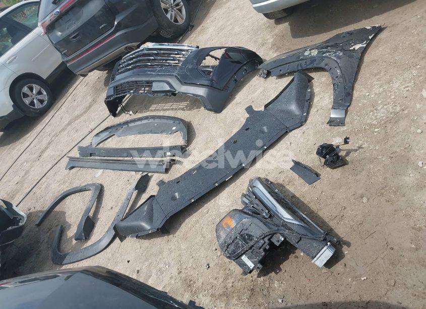 Photo 12 of 2026 Chevrolet Equinox FWD LT (VIN 3GNAXHEG0TL116222)