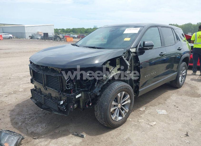 Photo 2 of 2026 Chevrolet Equinox FWD LT (VIN 3GNAXHEG0TL116222)