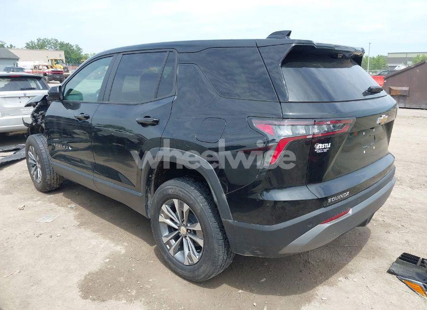 Photo 3 of 2026 Chevrolet Equinox FWD LT (VIN 3GNAXHEG0TL116222)