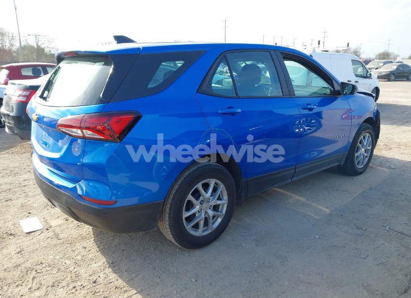 Photo 4 of 2024 Chevrolet Equinox FWD LS (VIN 3GNAXHEG1RL170296)