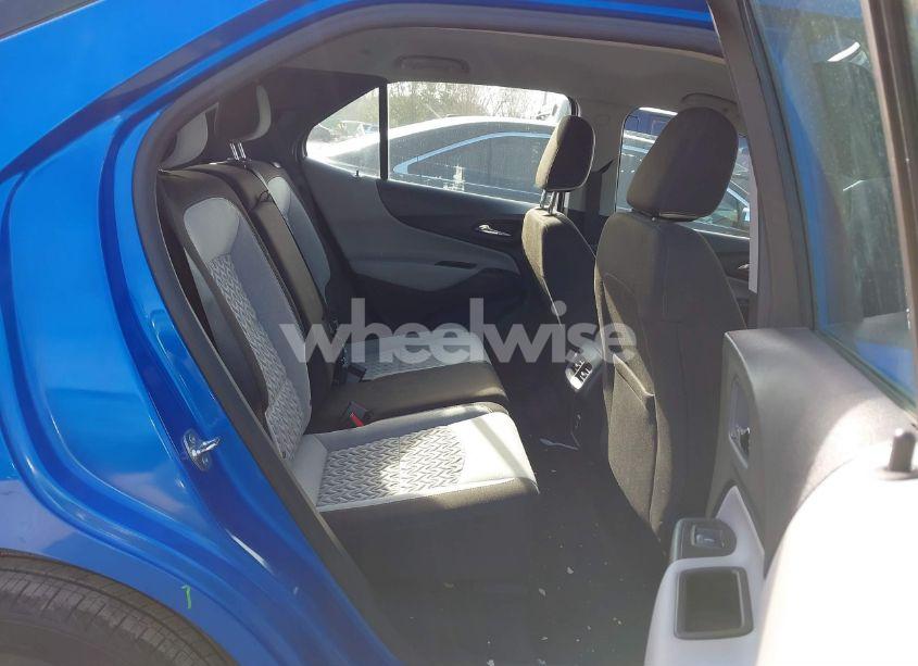 Photo 8 of 2024 Chevrolet Equinox FWD LS (VIN 3GNAXHEG1RL170296)