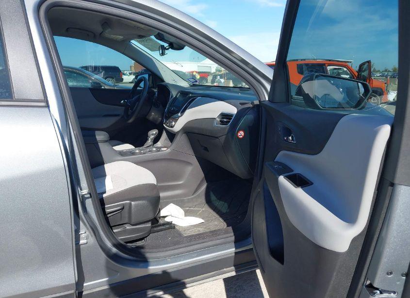 Photo 5 of 2024 Chevrolet Equinox FWD LS (VIN 3GNAXHEG1RL305003)