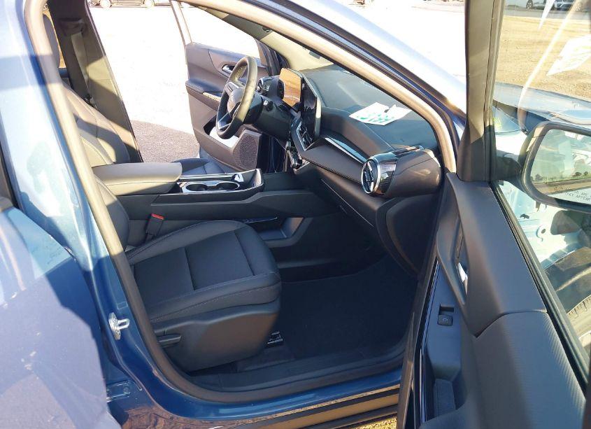 Photo 5 of 2025 Chevrolet Equinox FWD LT (VIN 3GNAXHEG1SL202332)