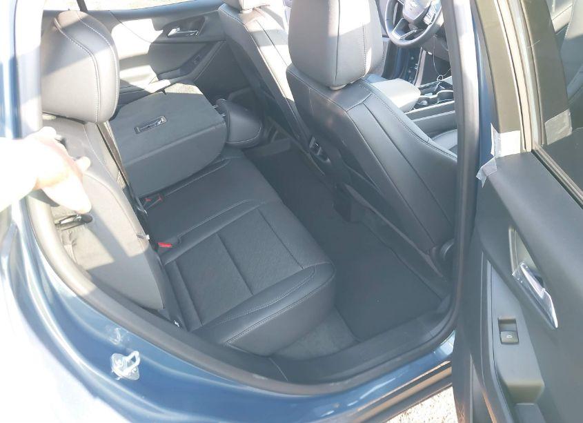 Photo 8 of 2025 Chevrolet Equinox FWD LT (VIN 3GNAXHEG1SL202332)