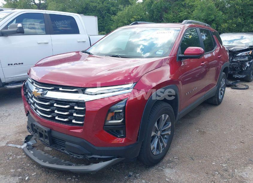 Photo 2 of 2025 Chevrolet Equinox FWD LT (VIN 3GNAXHEG1SL222502)