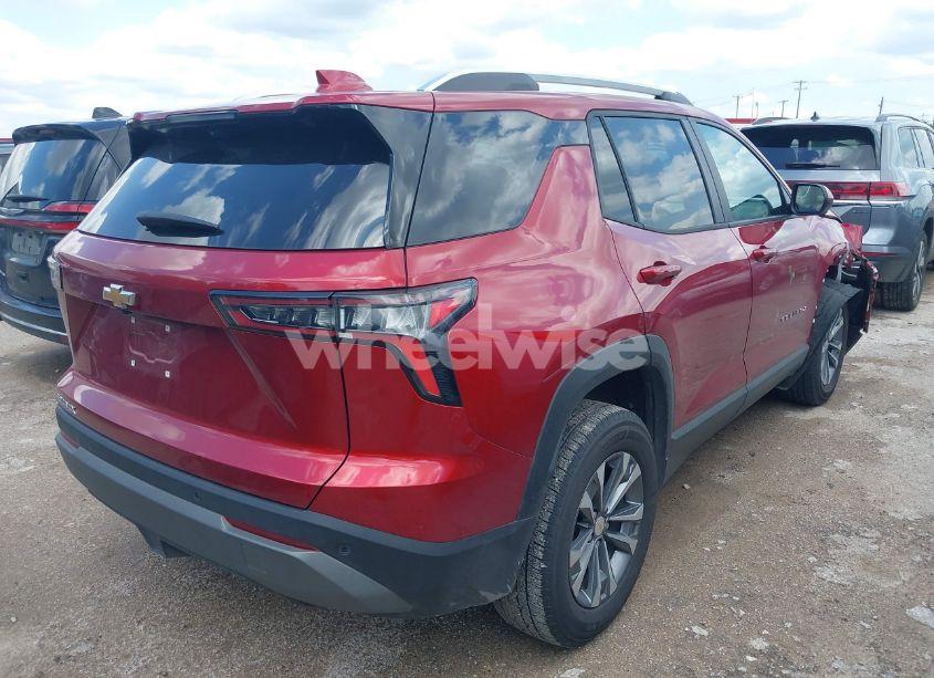 Photo 4 of 2025 Chevrolet Equinox FWD LT (VIN 3GNAXHEG1SL222502)