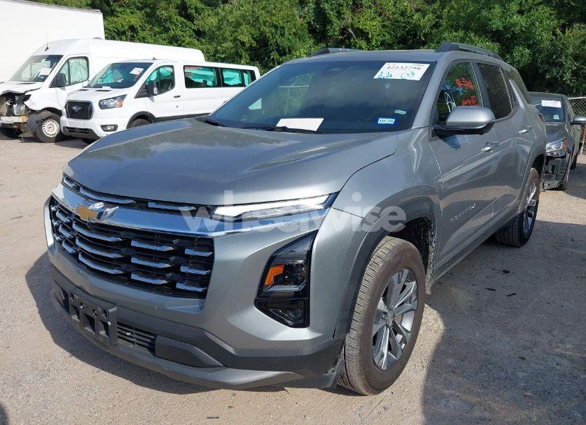 Photo 2 of 2025 Chevrolet Equinox FWD LT (VIN 3GNAXHEG2SL187856)