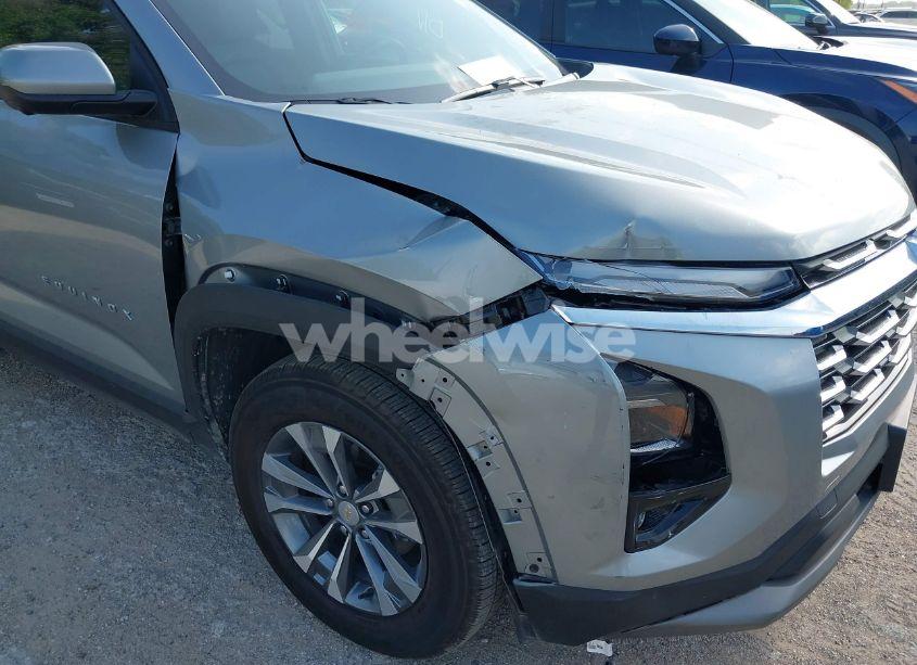 Photo 6 of 2025 Chevrolet Equinox FWD LT (VIN 3GNAXHEG2SL187856)