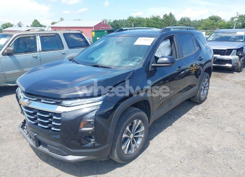 Photo 2 of 2025 Chevrolet Equinox FWD LT (VIN 3GNAXHEG2SL215476)