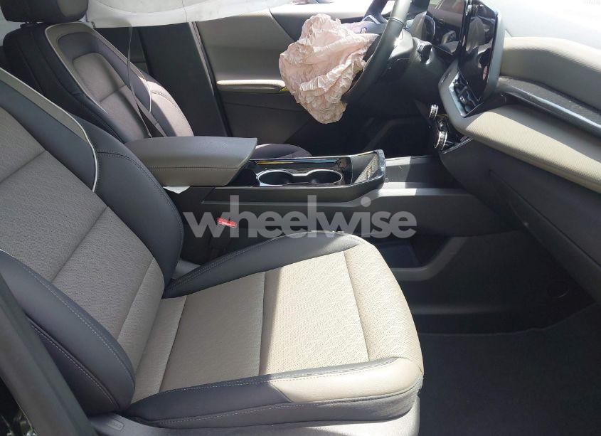 Photo 5 of 2025 Chevrolet Equinox FWD LT (VIN 3GNAXHEG2SL215476)