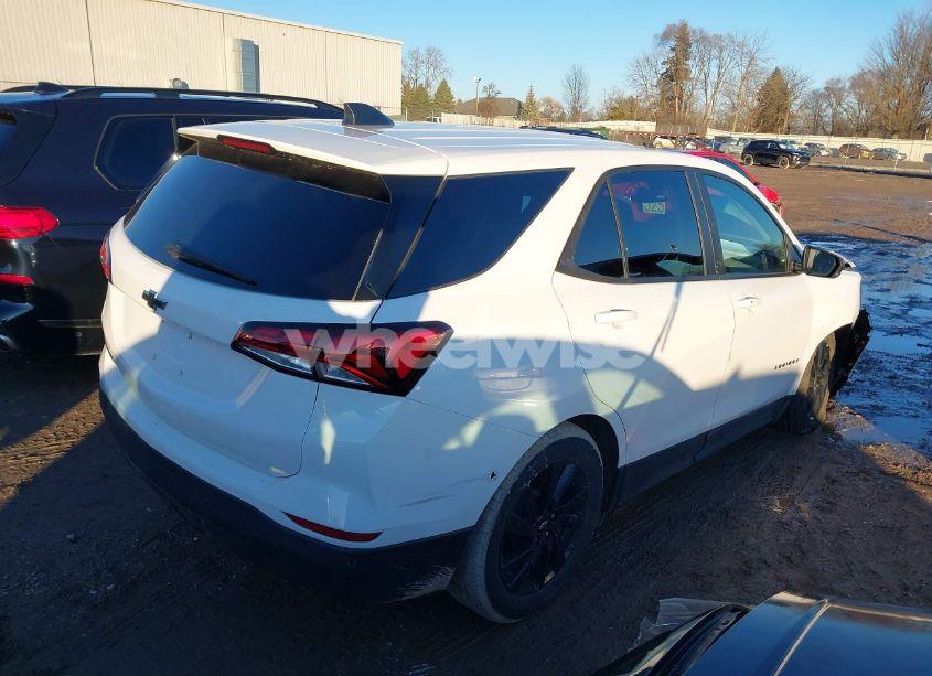 Photo 4 of 2024 Chevrolet Equinox FWD LS (VIN 3GNAXHEG3RL140717)