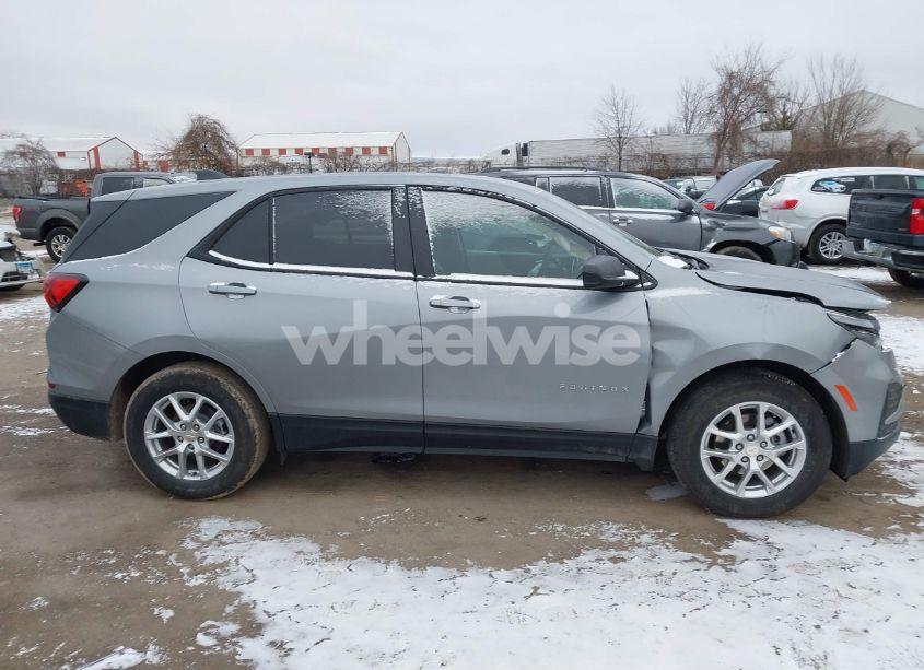 Photo 13 of 2024 Chevrolet Equinox FWD LS (VIN 3GNAXHEG3RL279603)