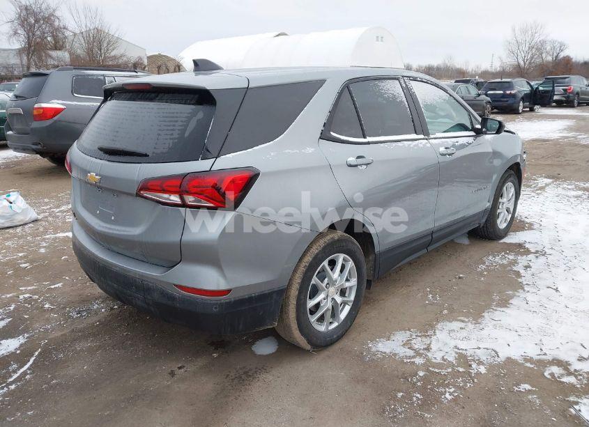 Photo 4 of 2024 Chevrolet Equinox FWD LS (VIN 3GNAXHEG3RL279603)