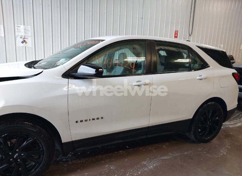 Photo 14 of 2024 Chevrolet Equinox FWD LS (VIN 3GNAXHEG3RL373447)