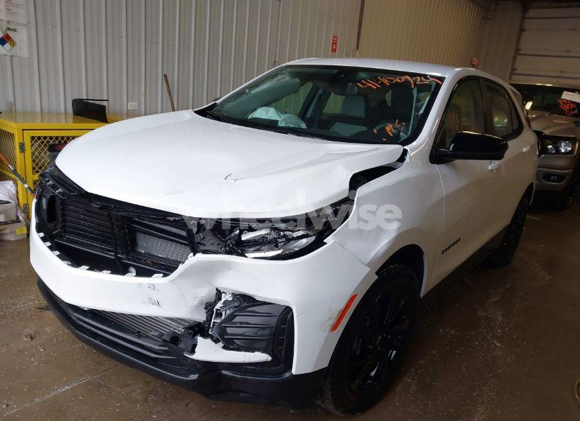 Photo 2 of 2024 Chevrolet Equinox FWD LS (VIN 3GNAXHEG3RL373447)