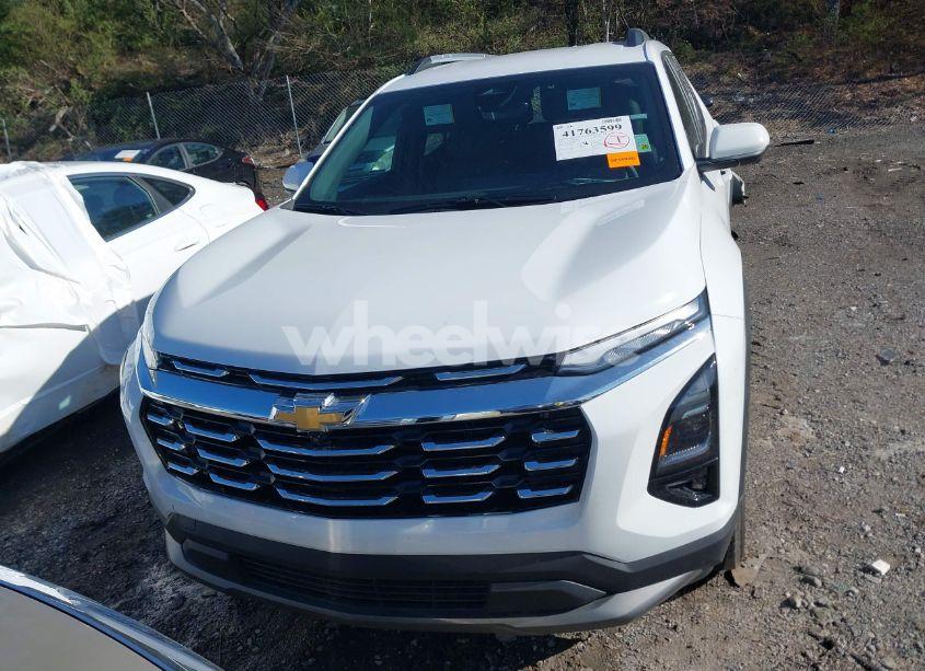 Photo 12 of 2025 Chevrolet Equinox FWD LT (VIN 3GNAXHEG3SL164182)