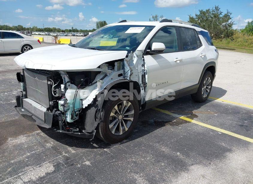 Photo 2 of 2025 Chevrolet Equinox FWD LT (VIN 3GNAXHEG3SL168846)