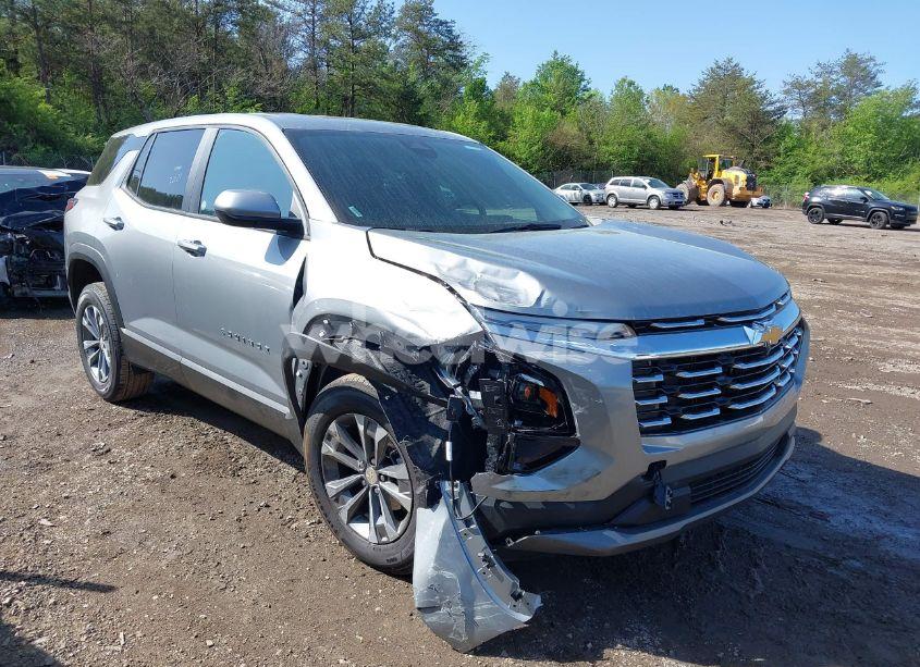 2025 Chevrolet Equinox FWD LT (VIN 3GNAXHEG3SL266596) main photo