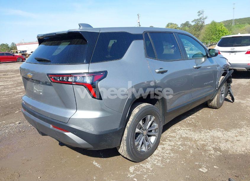 Photo 4 of 2025 Chevrolet Equinox FWD LT (VIN 3GNAXHEG3SL266596)