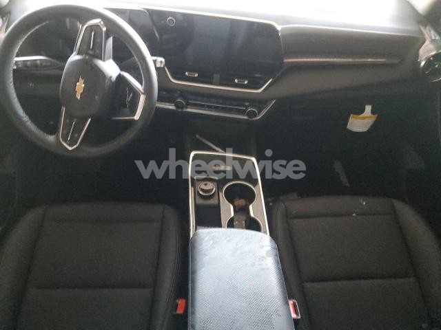 Photo 5 of 2026 CHEVROLET EQUINOX LT (VIN 3GNAXHEG3TL143852)