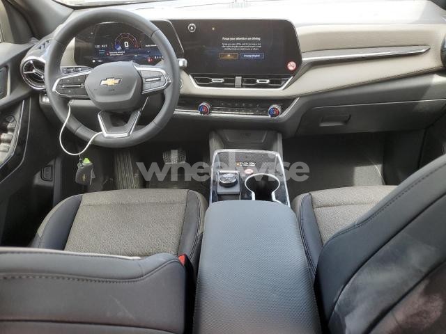 Photo 8 of 2026 CHEVROLET EQUINOX LT (VIN 3GNAXHEG3TL215505)